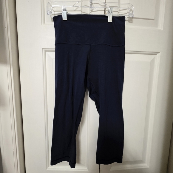 Lululemon Align High Rise Crop 17" Leggings Size 6 - Picture 2 of 8